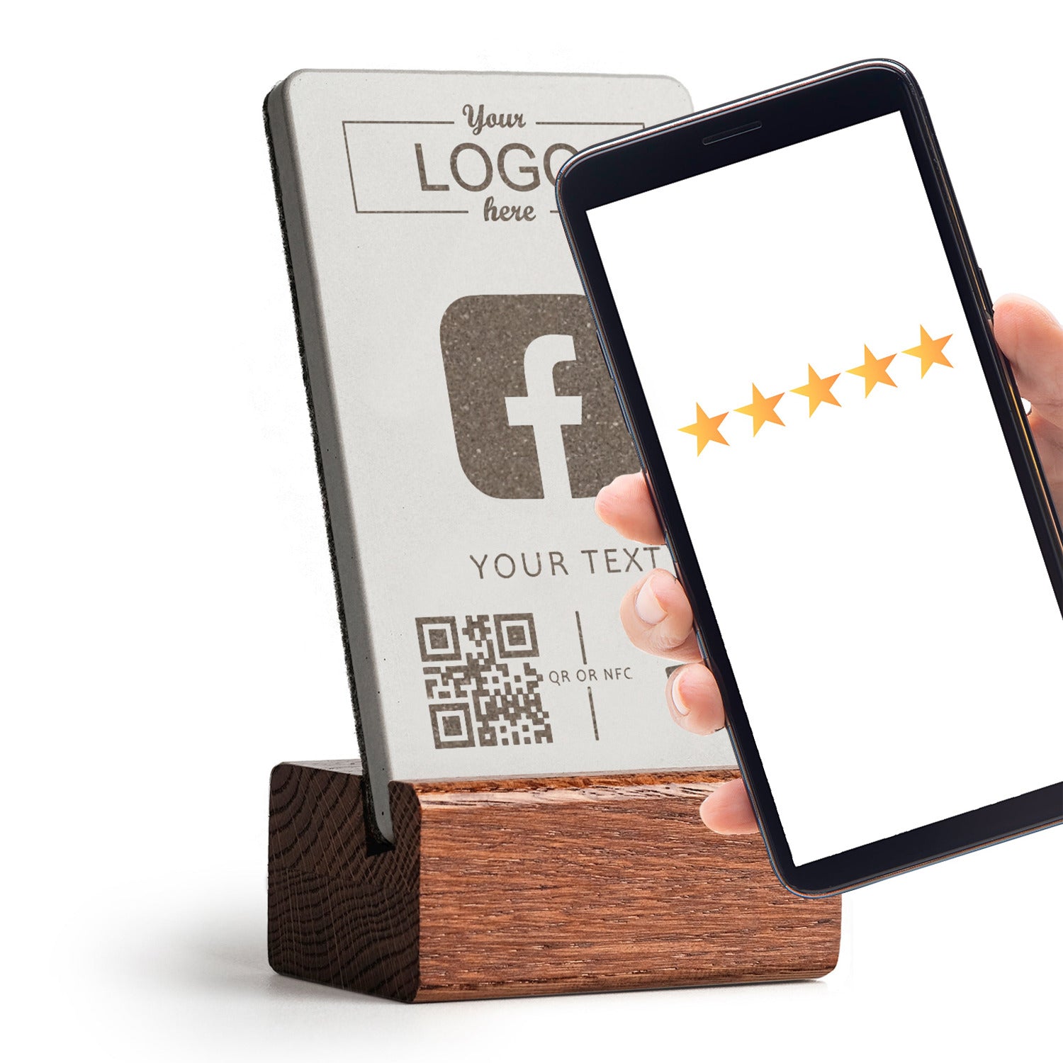 Ihr Smartphone an den brique NFC Aufsteller halten und unmittelbar öffnet sich Ihr Facebook Profil. Sie können Ihr Logo integrieren. Mit Holzfuß aus dunkler Eiche.