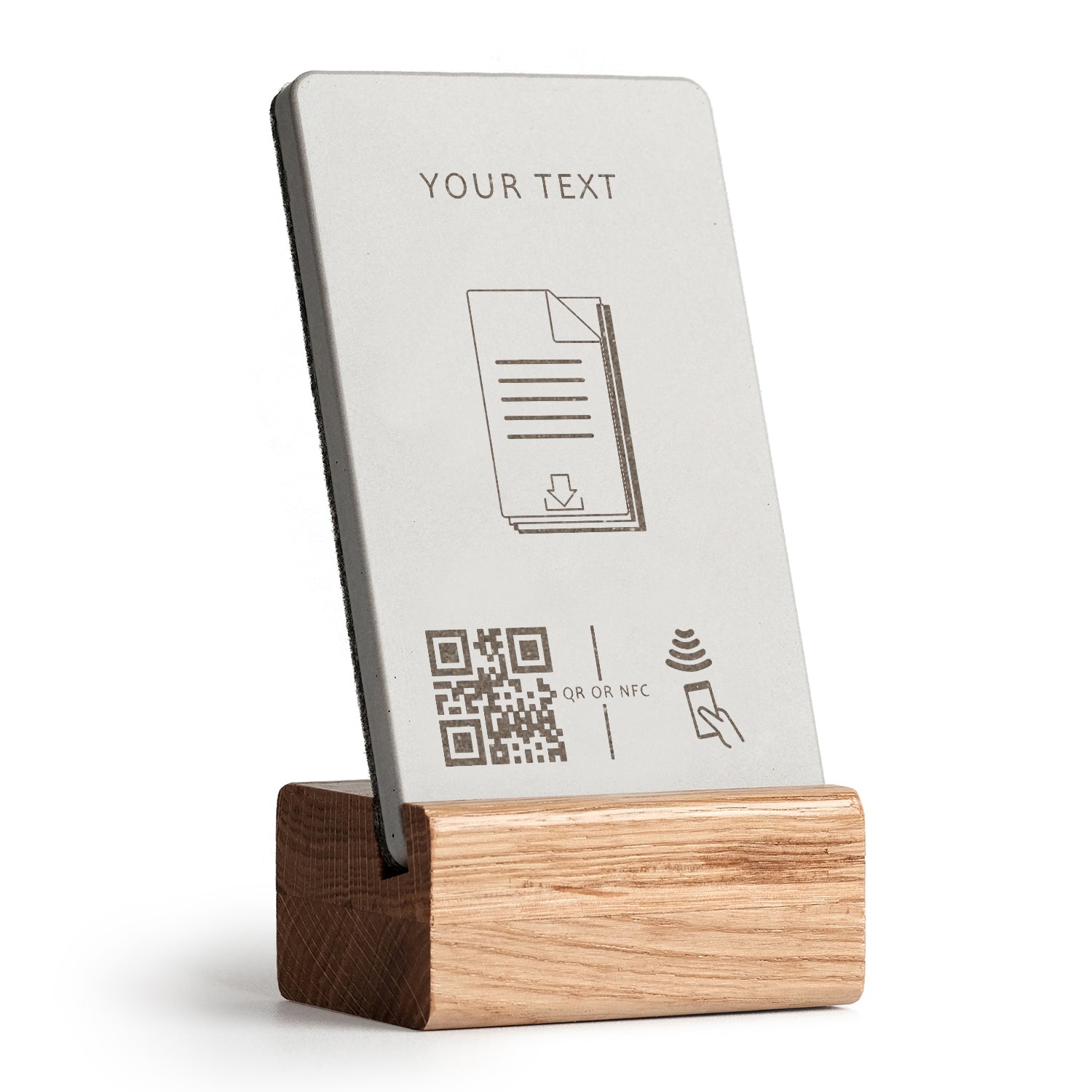 brique NFC Aufsteller mit QR Code Download mit Holzfuß aus heller Eiche.