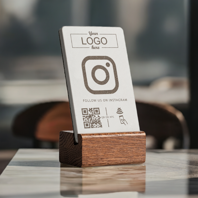 NFC Aufsteller Instagram - perfekt für den Thekenbereich
