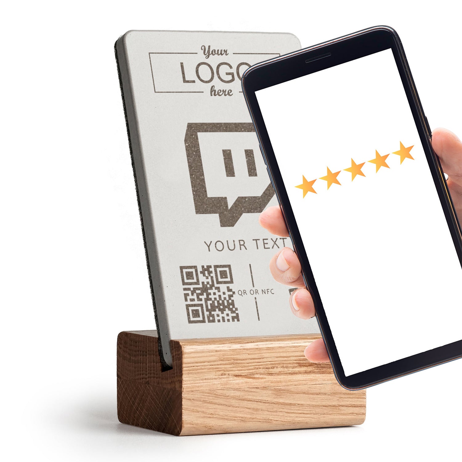 Ihr Smartphone an den brique NFC Aufsteller halten und unmittelbar öffnet sich Ihr Twitch Profil. Mit Holzfuß aus heller Eiche. Logo integrierbar.