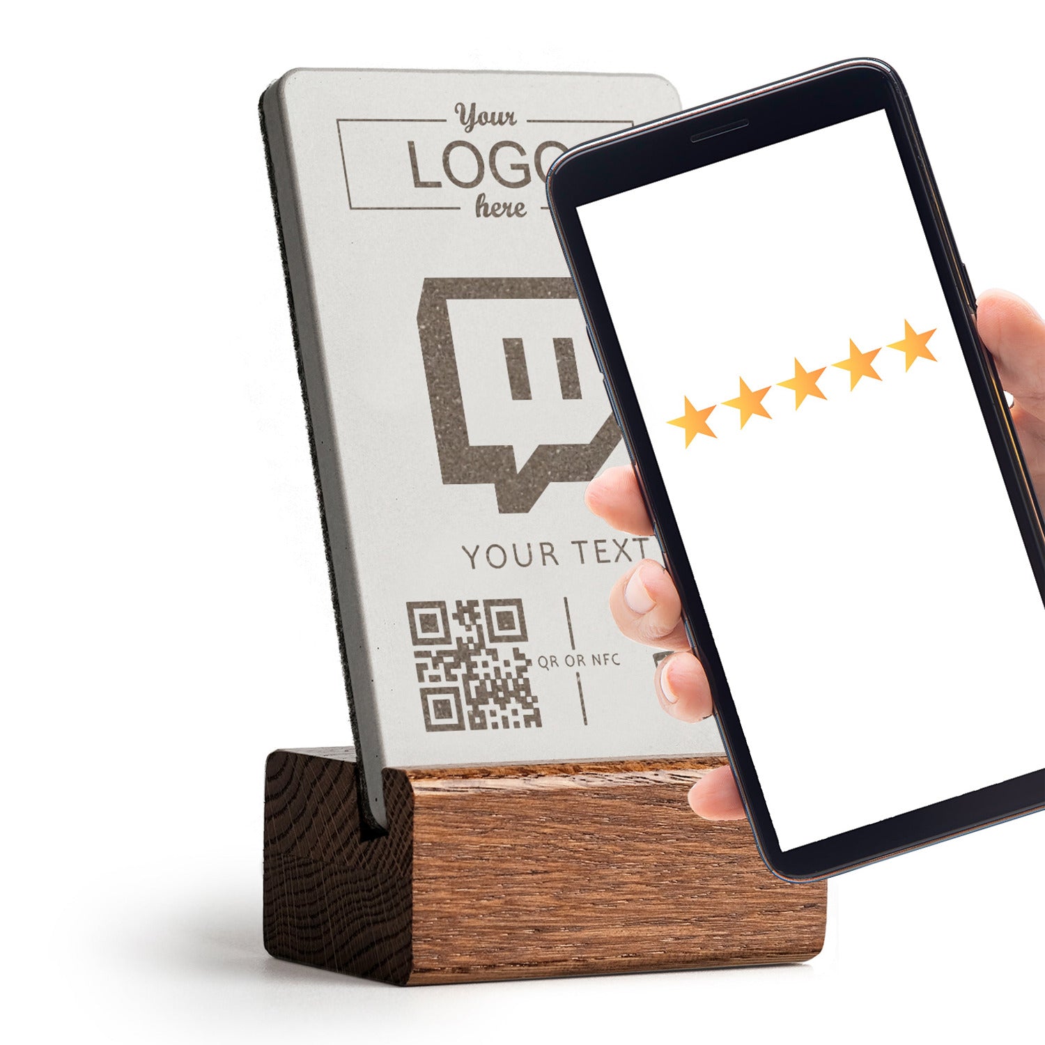 Ihr Smartphone an den brique NFC Aufsteller halten und unmittelbar öffnet sich Ihr Twitch Profil. Mit Holzfuß aus dunkler Eiche. Logo integrierbar.