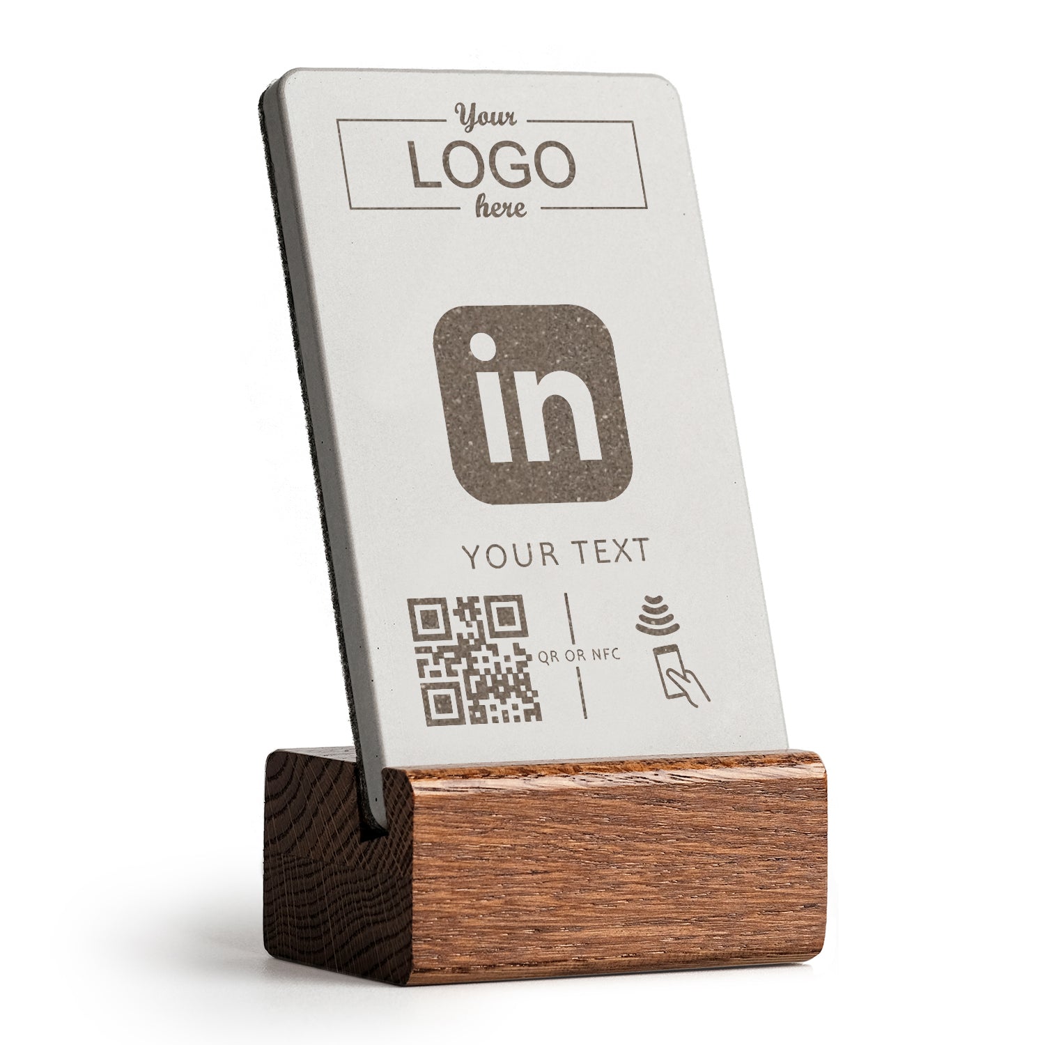 brique NFC Aufsteller mit QR Code LinkeIn mit Holzfuß aus dunkler Eiche. Personalisierbar mit Ihrem Logo. 