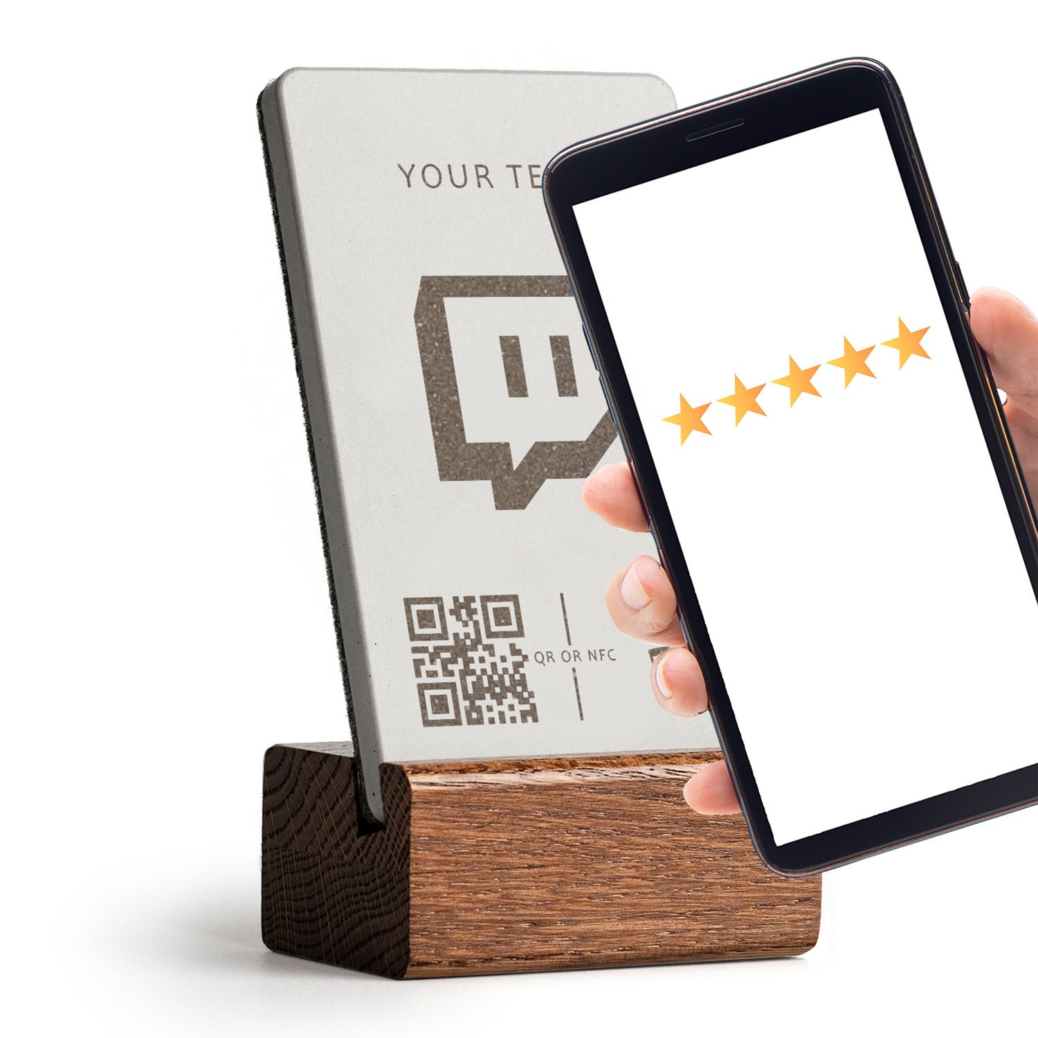 Ihr Smartphone an den brique NFC Aufsteller halten und unmittelbar öffnet sich Ihr Twitch Profil. Mit Holzfuß aus dunkler Eiche.